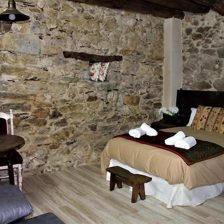 Serra Da Lastra Tatil Evi Villar de Silva